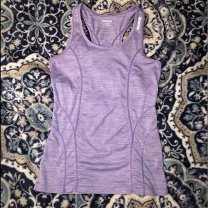 Athletic tank top